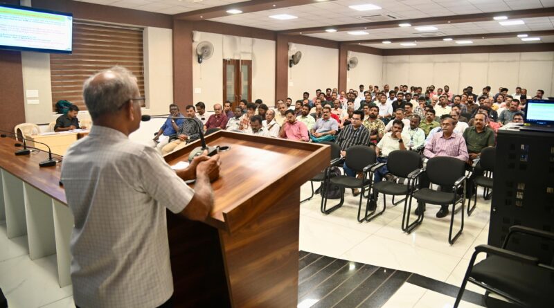 വോട്ടെണ്ണല്‍: ഉദ്യോഗസ്ഥര്‍ക്ക് പരിശീലനം തുടങ്ങി