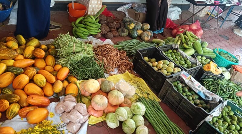 കുടുംബശ്രീ ഐ.എഫ്‌. സി ചന്തകൾ സജീവം