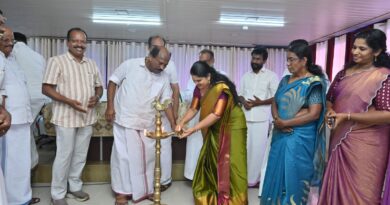 സബർമതി ചാരിറ്റബിൾ ട്രസ്റ്റിന്റെ സൗജന്യ ഡയാലിസിസ് കിറ്റ് വിതരണം എം.എൽ.എ രാജൻ.ജെ.പല്ലൻ നിർവ്വഹിച്ചു