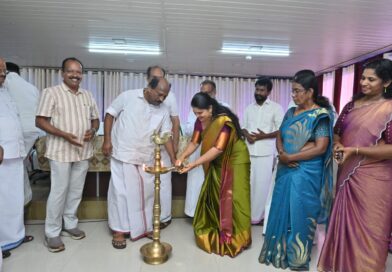 സബർമതി ചാരിറ്റബിൾ ട്രസ്റ്റിന്റെ സൗജന്യ ഡയാലിസിസ് കിറ്റ് വിതരണം എം.എൽ.എ രാജൻ.ജെ.പല്ലൻ നിർവ്വഹിച്ചു